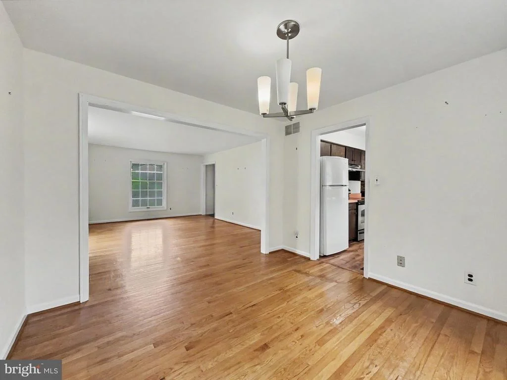 Photo of 1318 DENBY ROAD