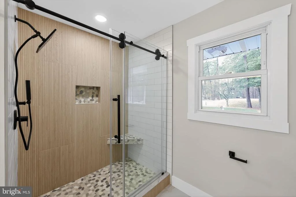 Photo of 113 W CENTENNIAL DRIVE