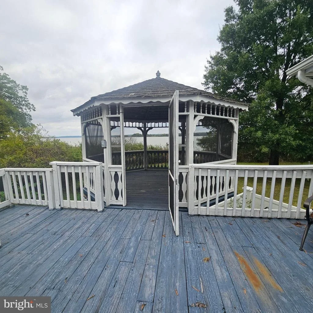 Photo of 36026 BAY DRIVE