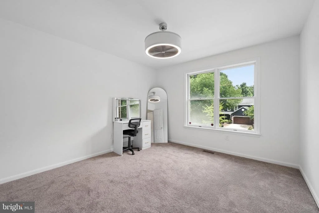 Photo of 10421 ROSEMONT DRIVE