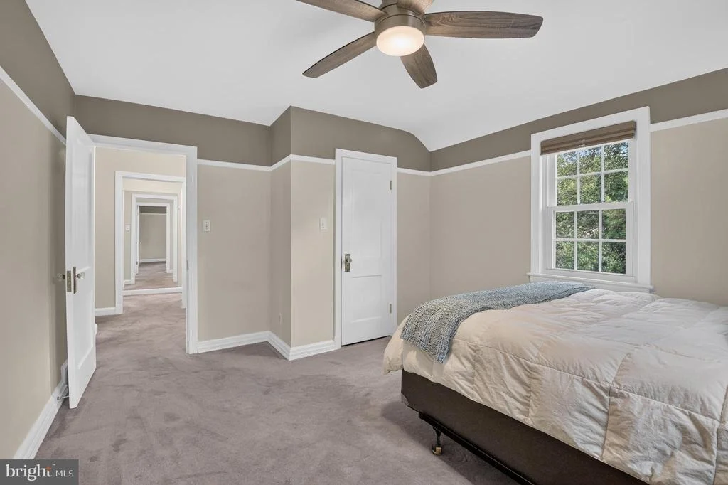 Photo of 9701 LAWNDALE DRIVE