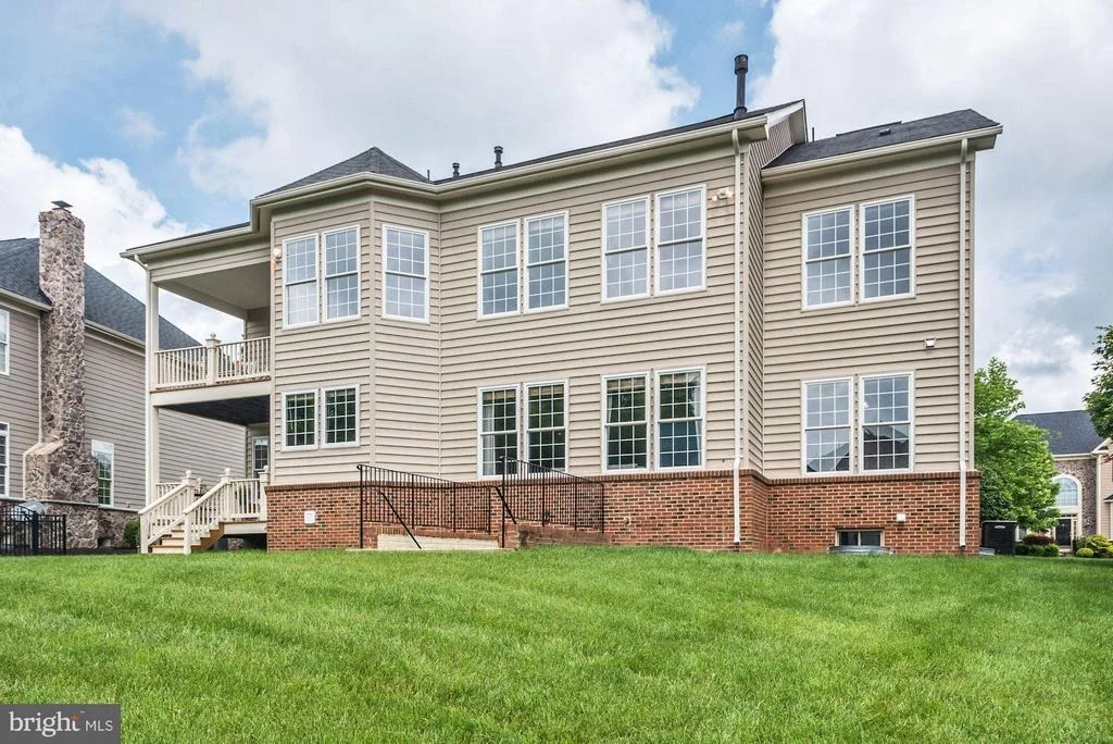 Photo of 44221 RIVERPOINT DRIVE