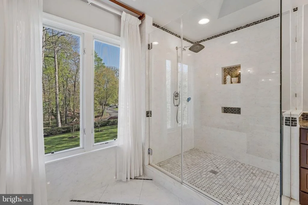 Photo of 8611 BROOK ROAD