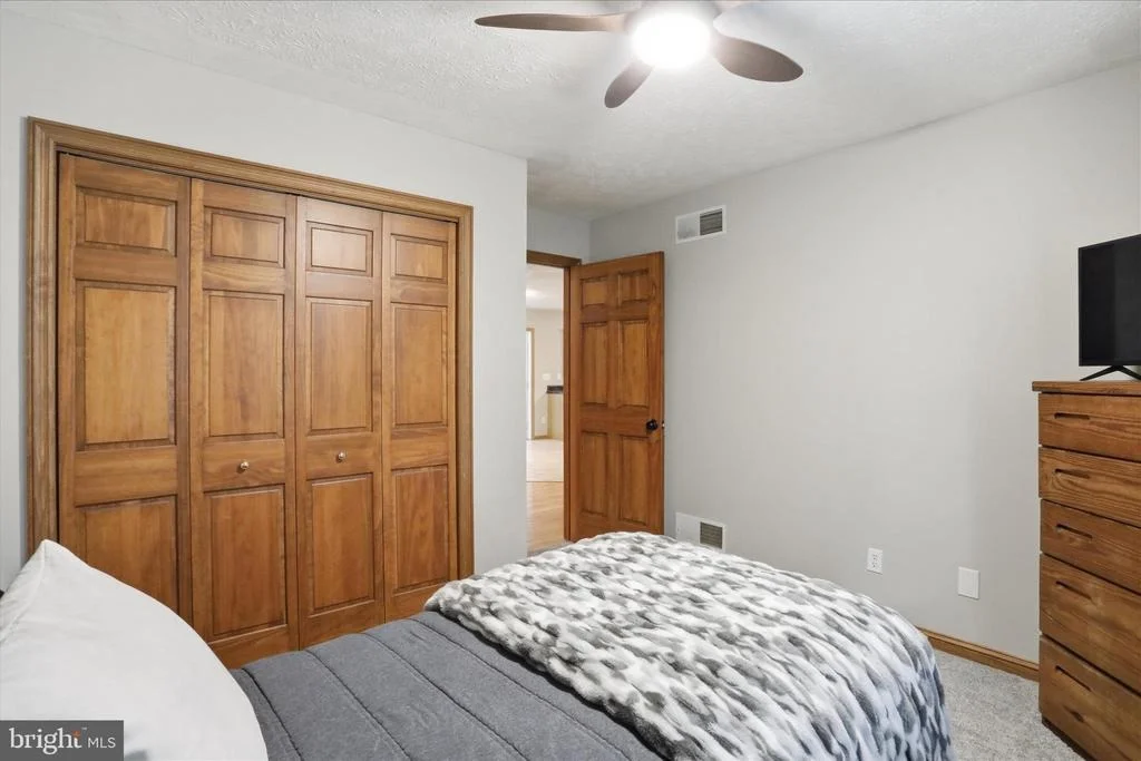 Photo of 435 SUMMIT DRIVE