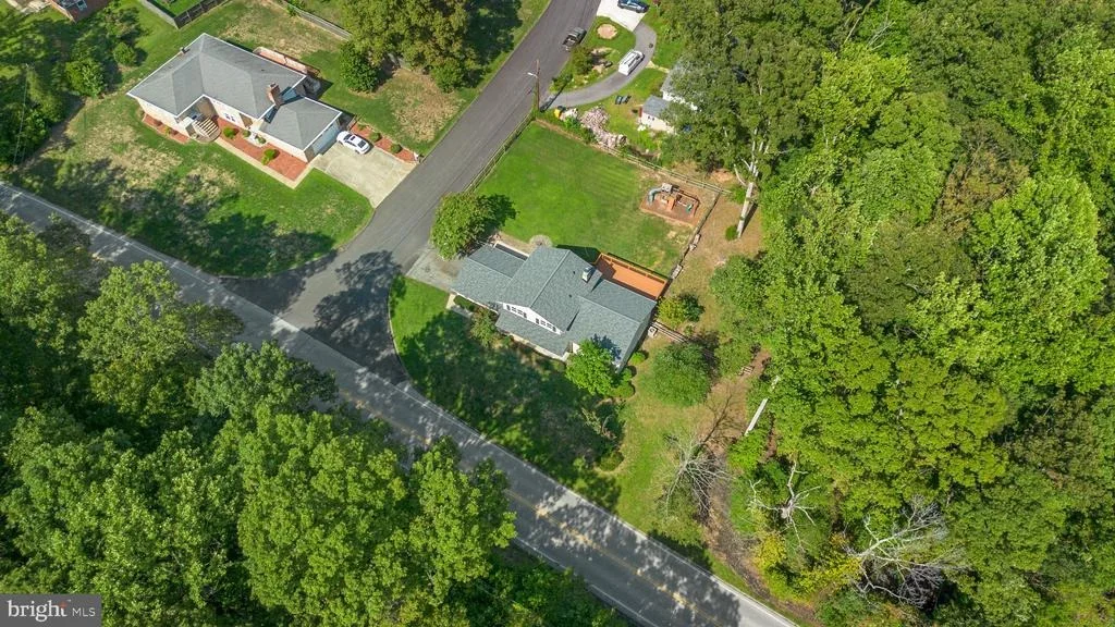 Photo of 3135 BEARDS POINT ROAD
