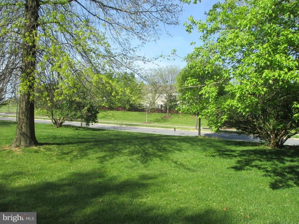 Photo of 849 BRIAR COURT