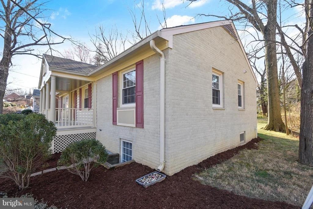 Photo of 5326 YORKTOWN BOULEVARD