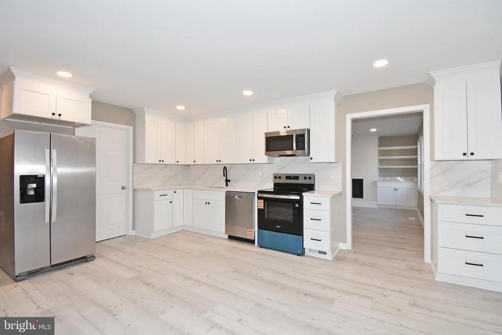 Photo of 516 OVERBROOK DRIVE