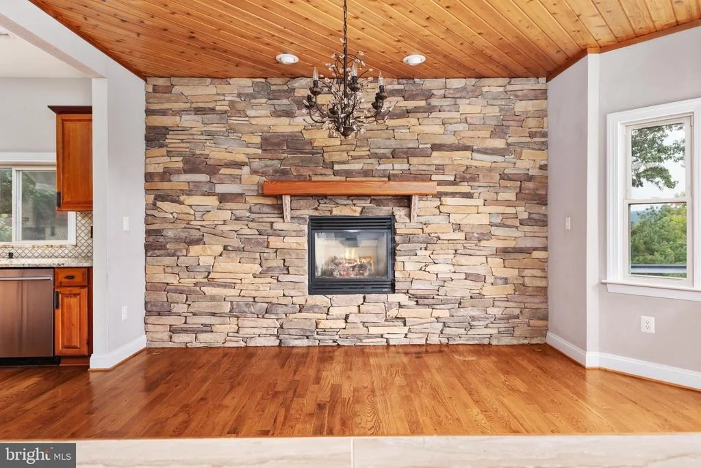 Photo of 111 WATERSIDE LANE