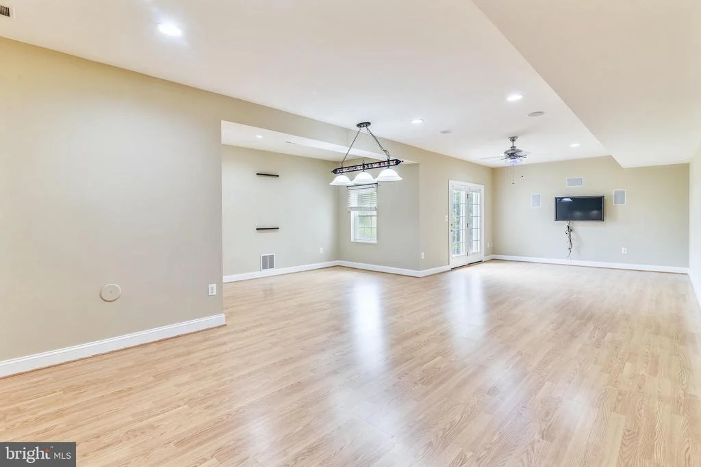 Photo of 24188 SPRING MEADOW CIRCLE