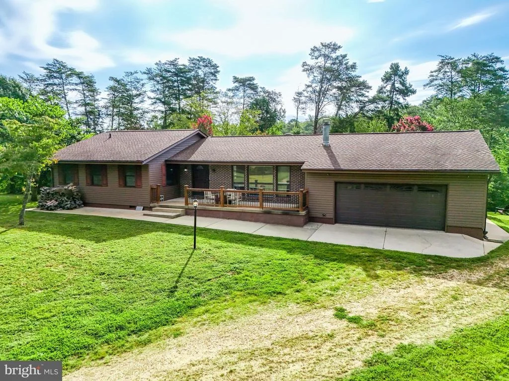 Photo of 3807 BEAR TREE LANE