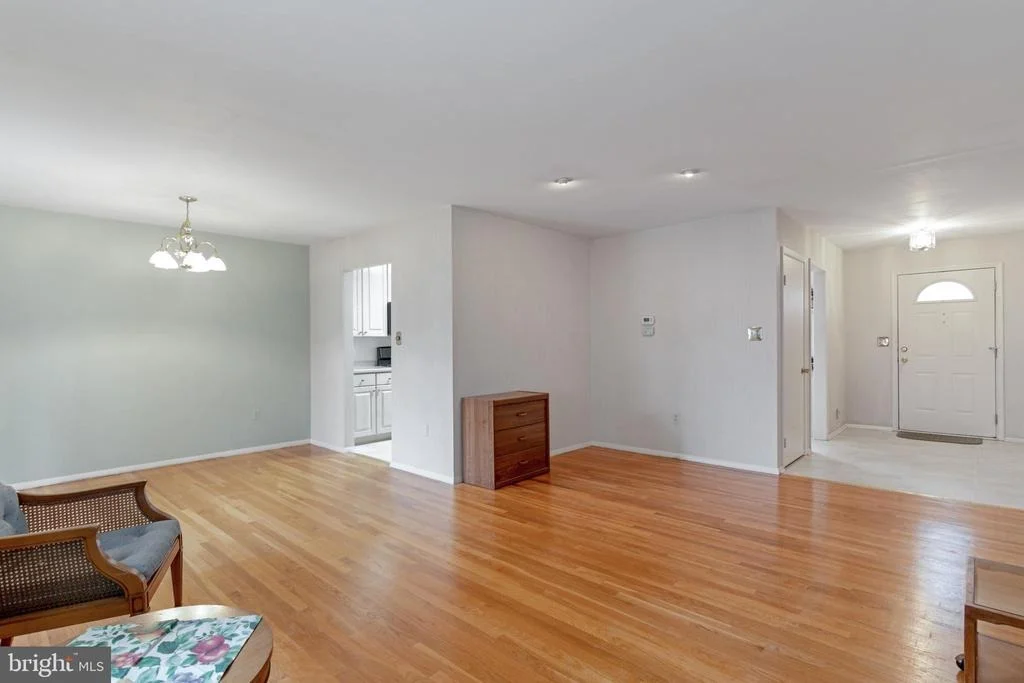 Photo of 9816 GREENVIEW LANE