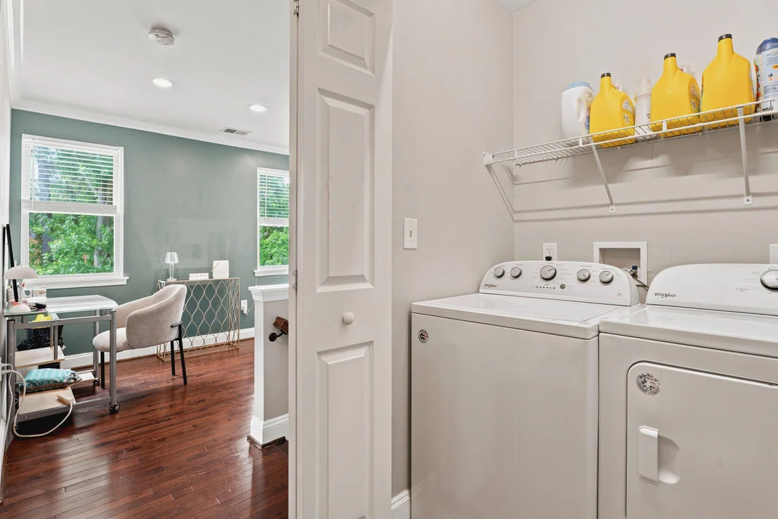 Photo of 4501 FOREST VIEW AVENUE
