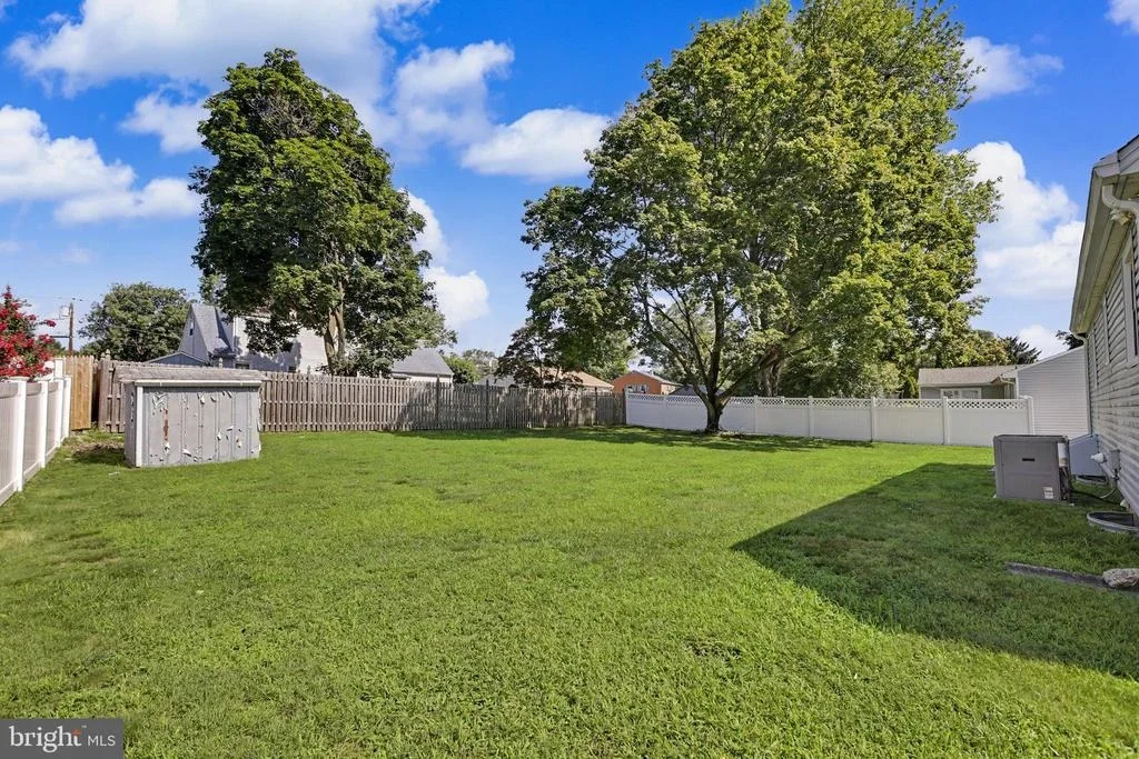 Photo of 16 RUNNING BROOK ROAD