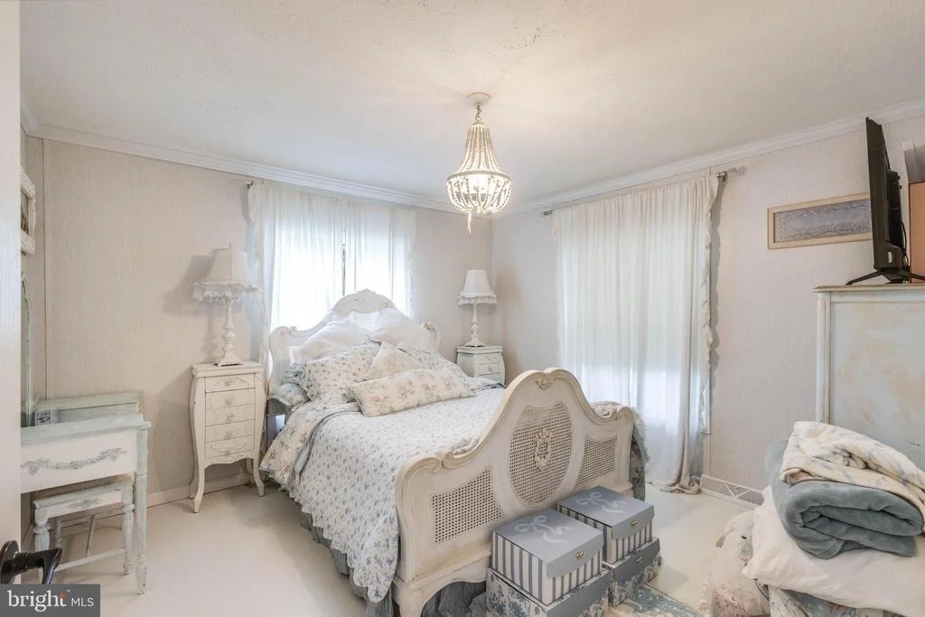 Photo of 25762 HOLLY VIEW DRIVE