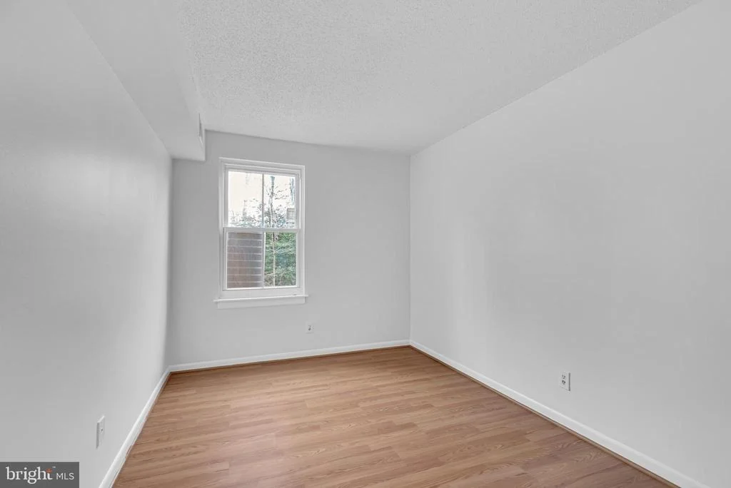 Photo of Unit 832B at 11637 STONEVIEW SQUARE