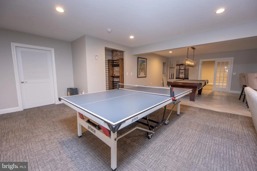 Photo of 1001 SUTTER LANE