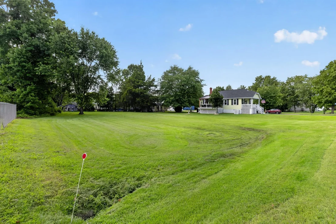 Photo of 319 N HOOK ROAD