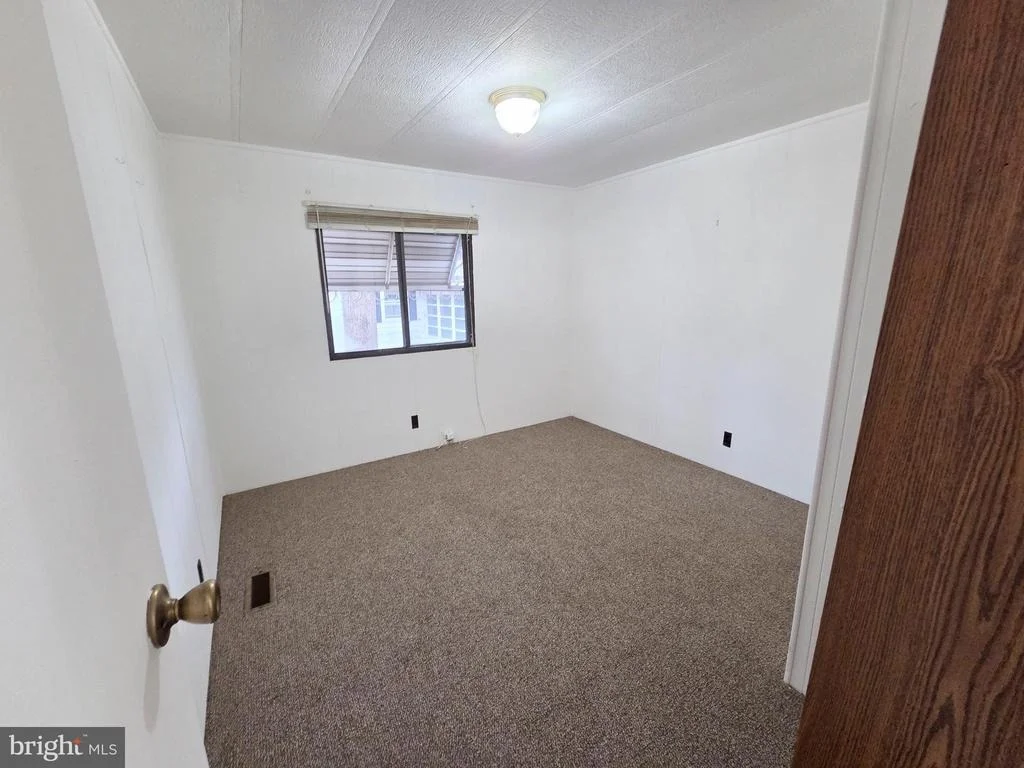 Photo of 5 SUSAN DRIVE