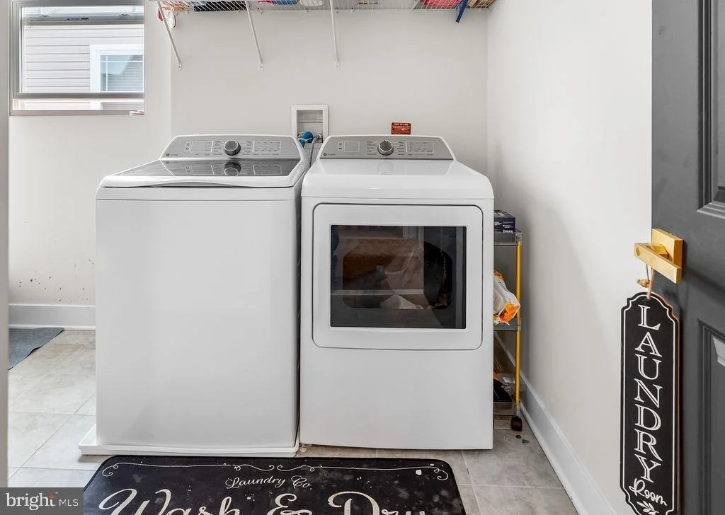 Photo of 5196 NEWPORT CIRCLE