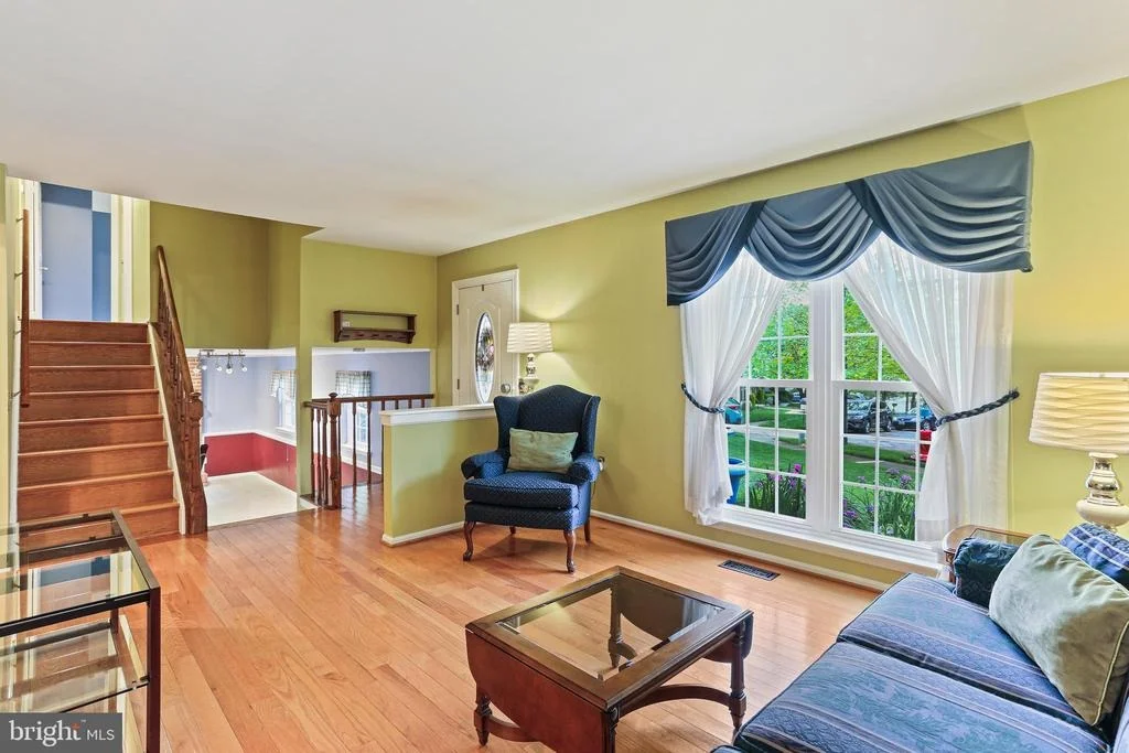 Photo of 10000 MADRONAWOOD DRIVE