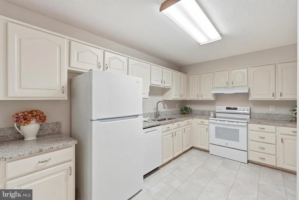 Photo of Unit 3524 at 15115 INTERLACHEN DRIVE