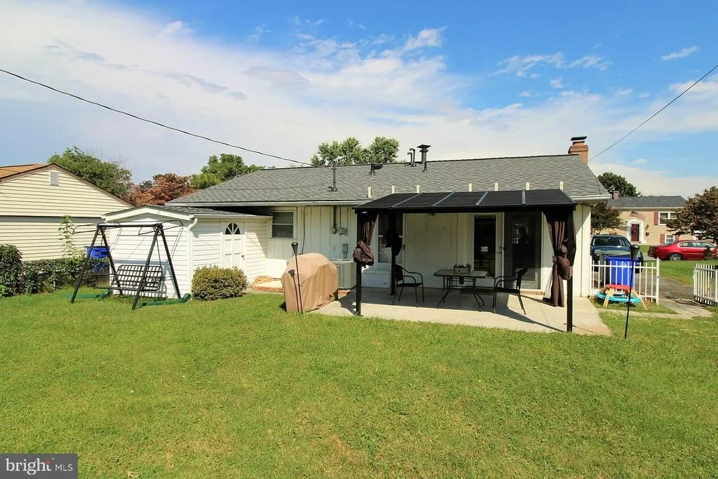 Photo of 276 PINOAK LANE