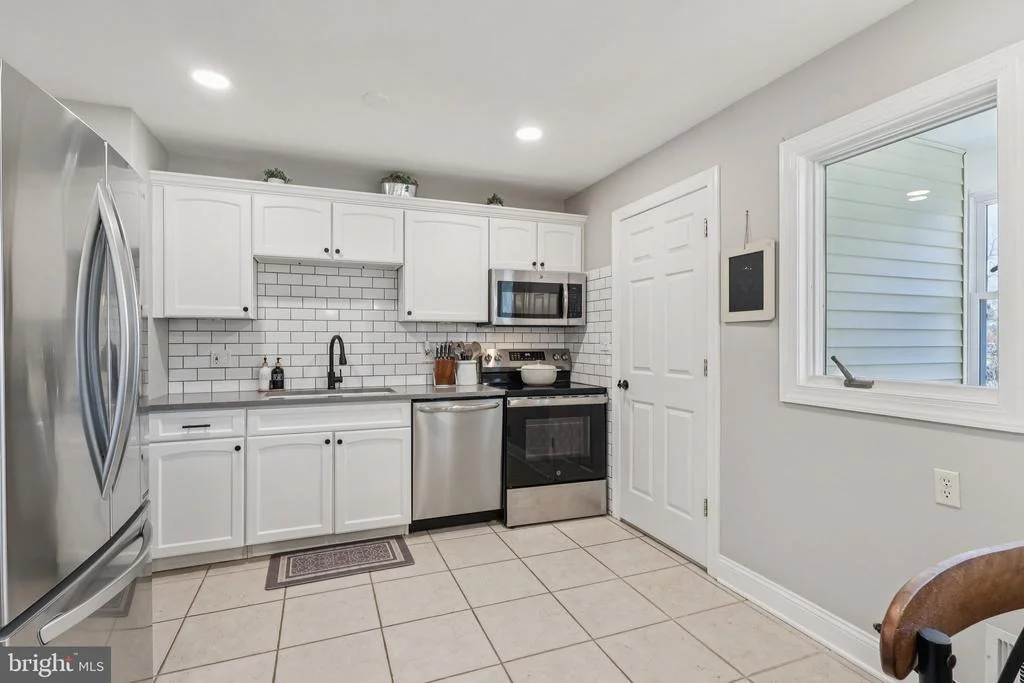 Photo of 6 RYDAL DRIVE
