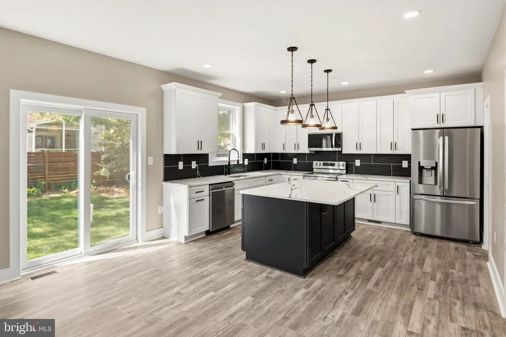 Photo of 584 PARK ROAD