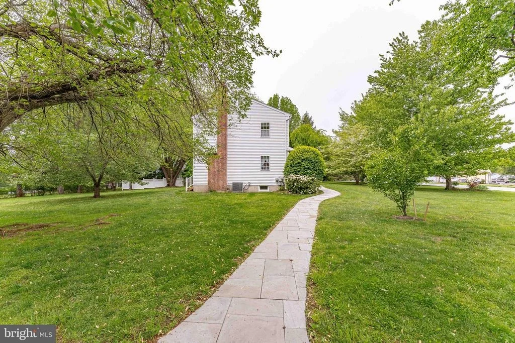 Photo of 1239 UPTON CIRCLE
