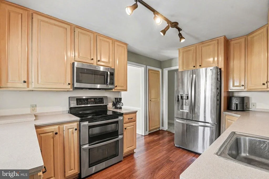 Photo of 3 MARBETH HILL