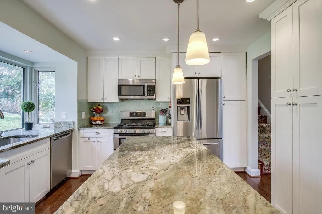 Photo of 919 JUNIPER PLACE