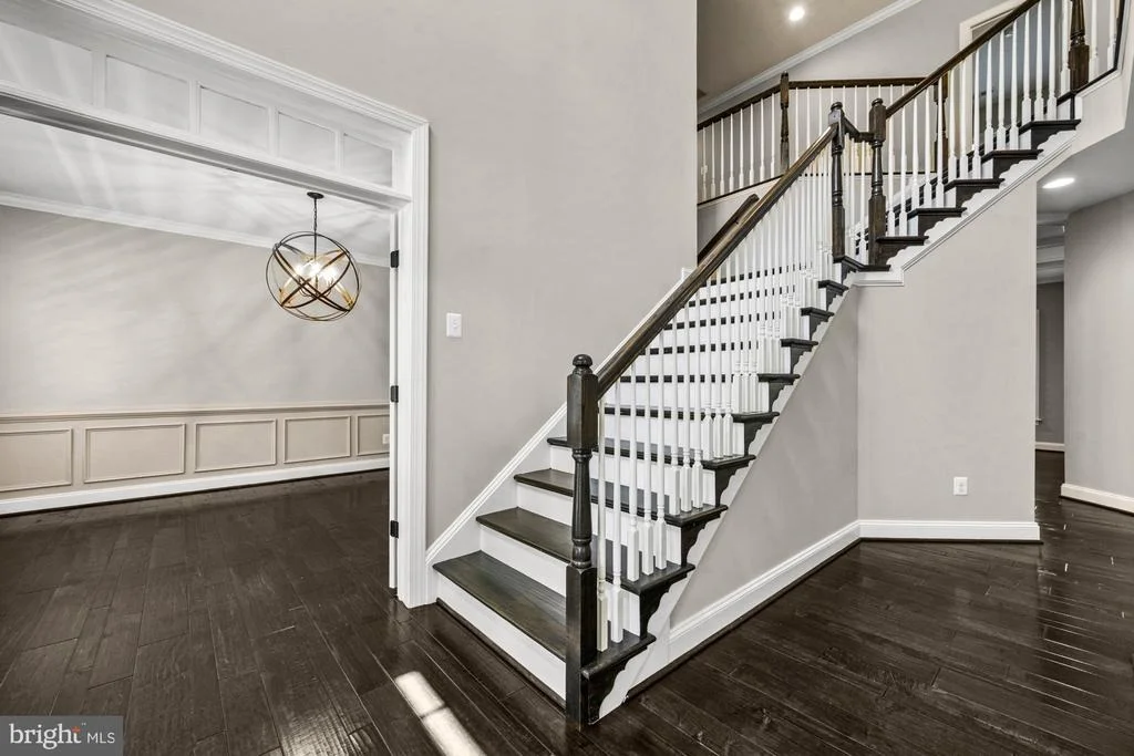 Photo of 8404 STONEWALL DRIVE