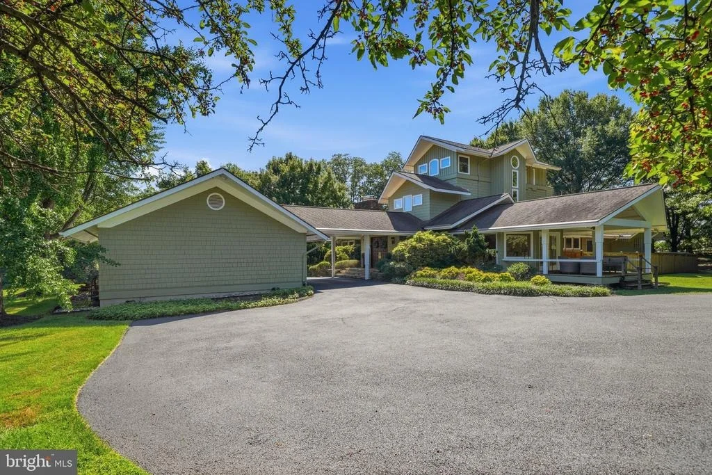 Photo of 6303 WINPENNY DRIVE