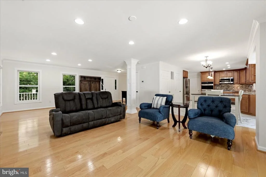 Photo of 9516 PRIMROSE LANE