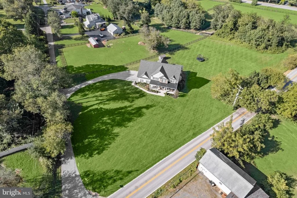 Photo of 4921 JENKINS LANE