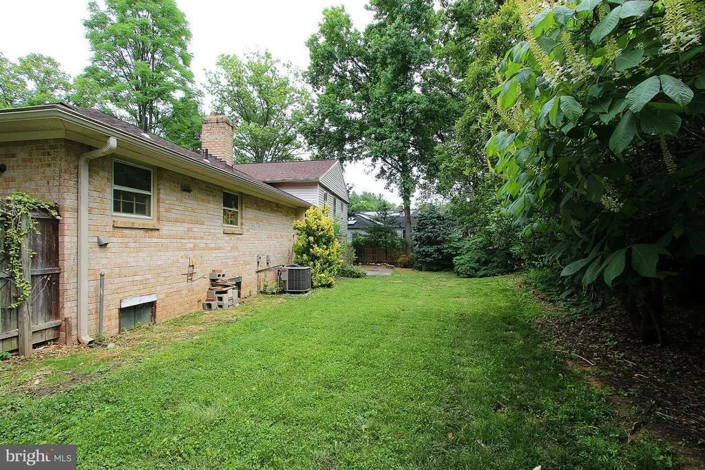 Photo of 19101 WILLOW GROVE ROAD