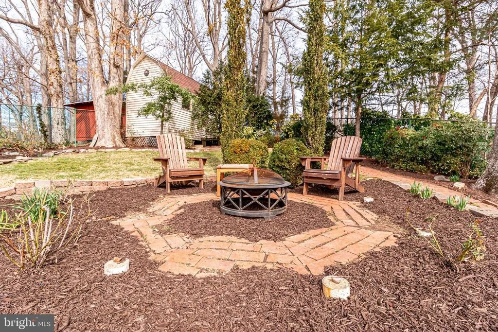 Photo of 919 JUNIPER PLACE