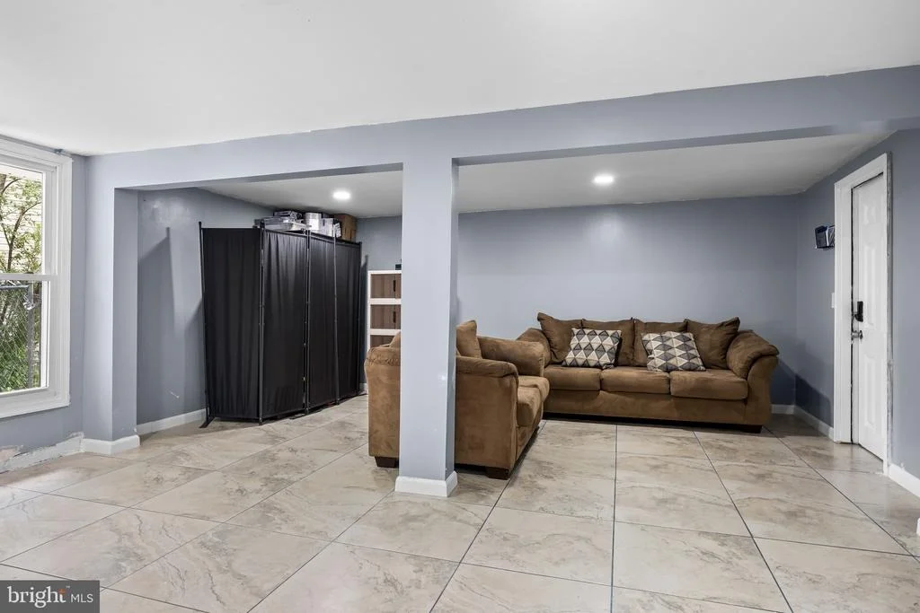 Photo of 200 HENDRICKSON