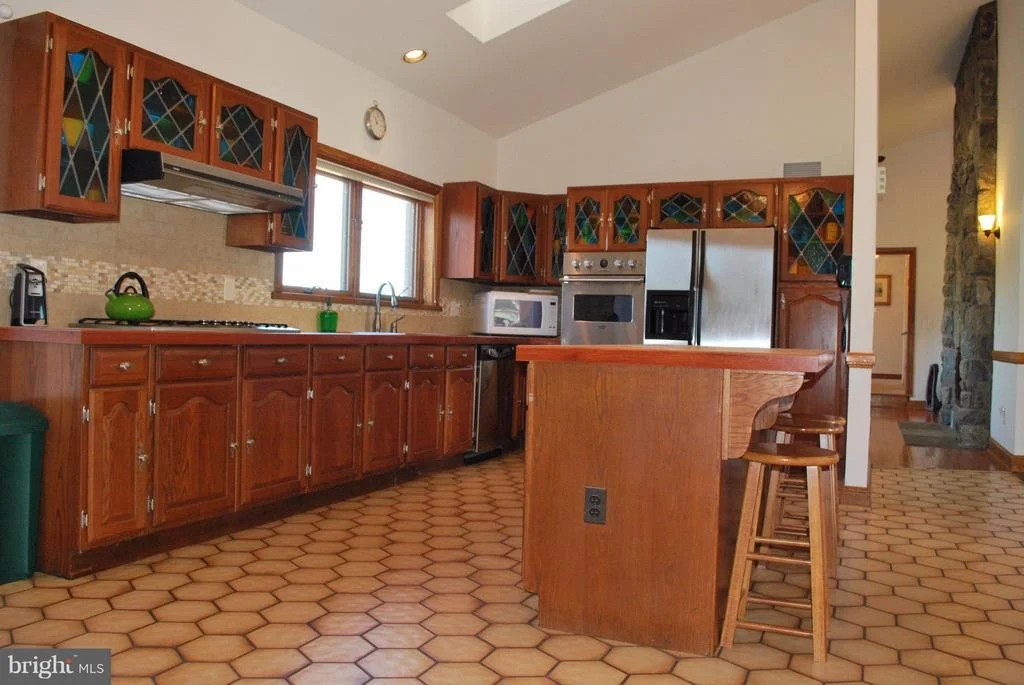 Photo of 2460 MULLINIX MILL ROAD