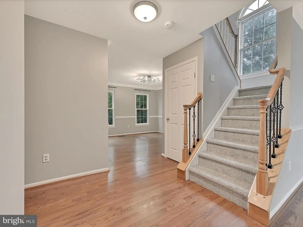 Photo of 620 ANGELWING LANE