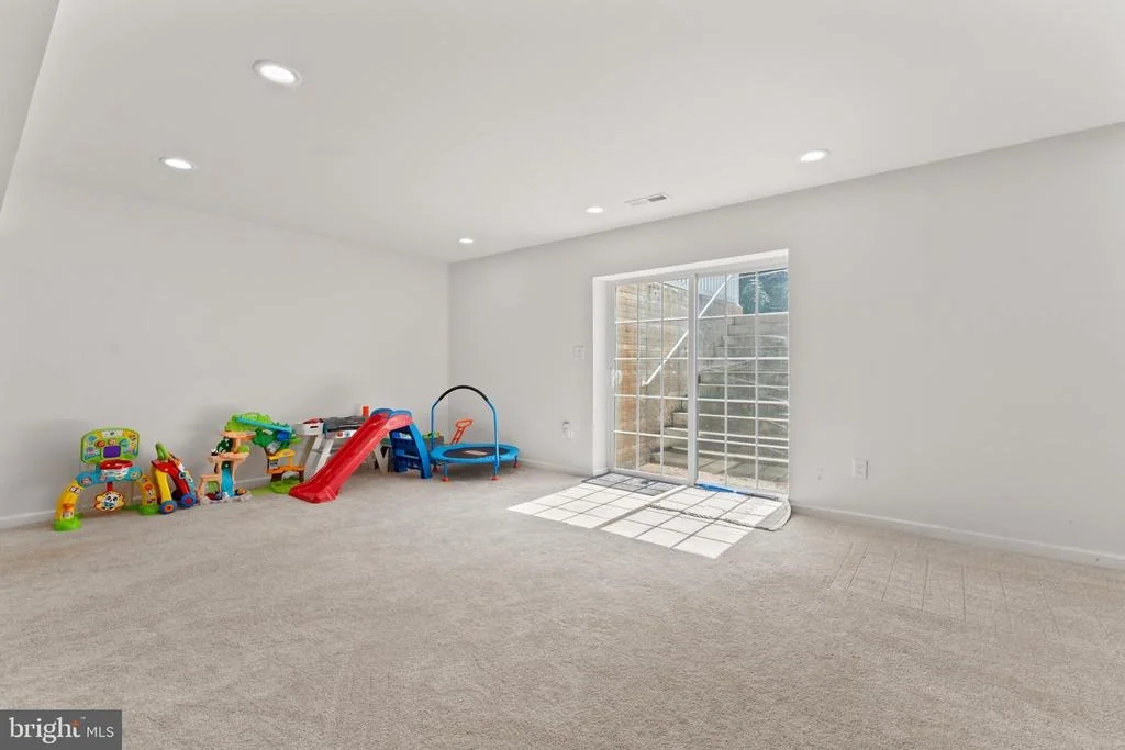 Photo of 3731 BREAKNOCK ROAD