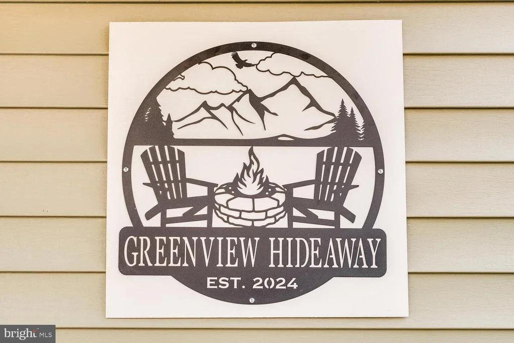 Photo of 1355 GREENVIEW DRIVE