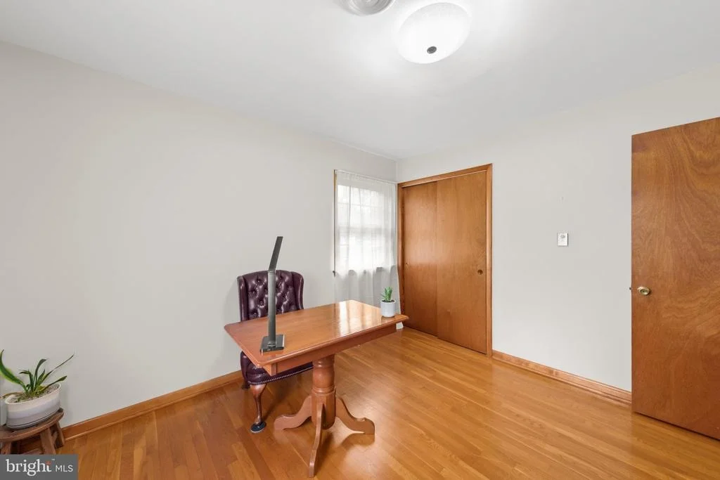 Photo of 325 CALVIN DRIVE