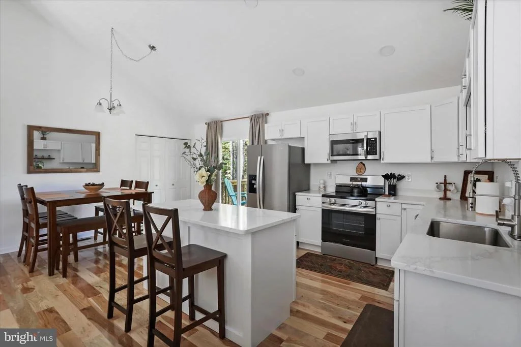 Photo of 598 CRAB APPLE ROAD