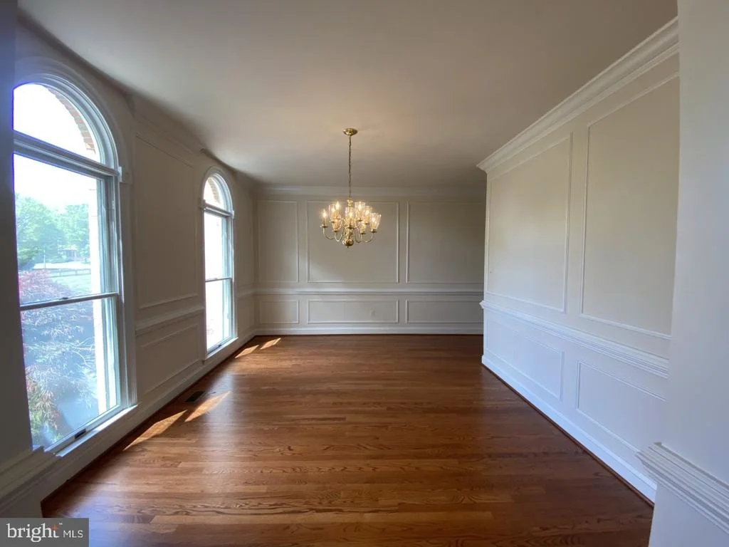 Photo of 9203 PARK AVENUE
