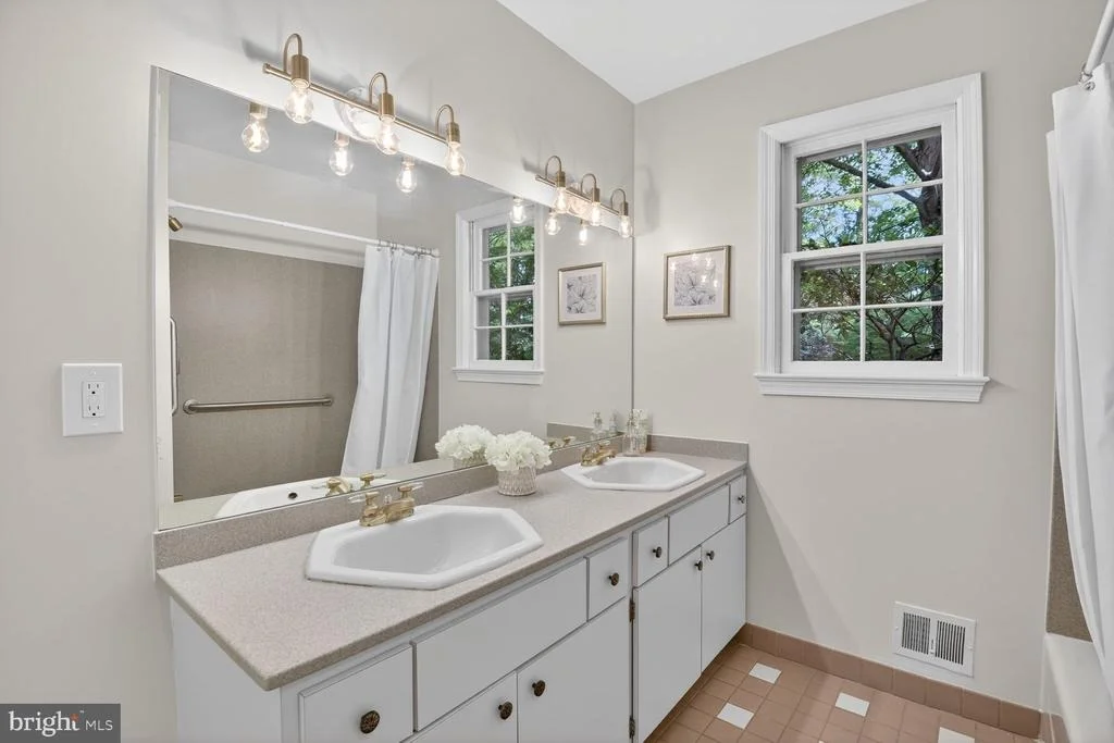 Photo of 312 KIMBLEWICK DRIVE