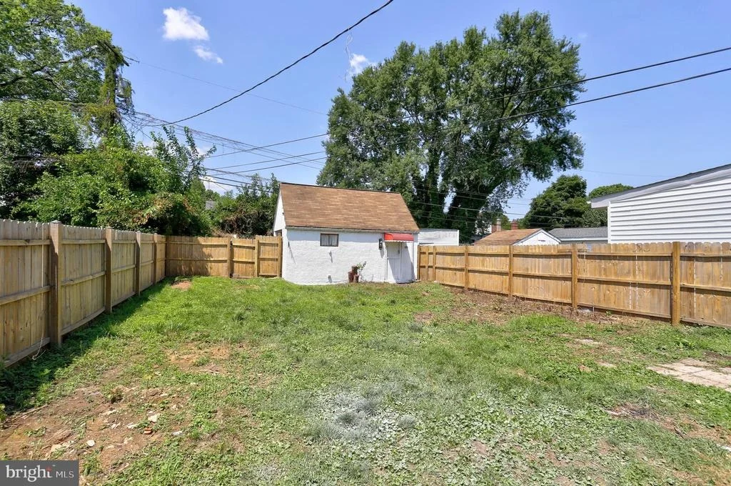 Photo of 416 MEADOW ROAD