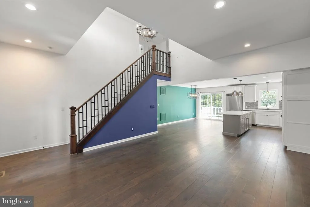 Photo of 112 COLONIAL DRIVE