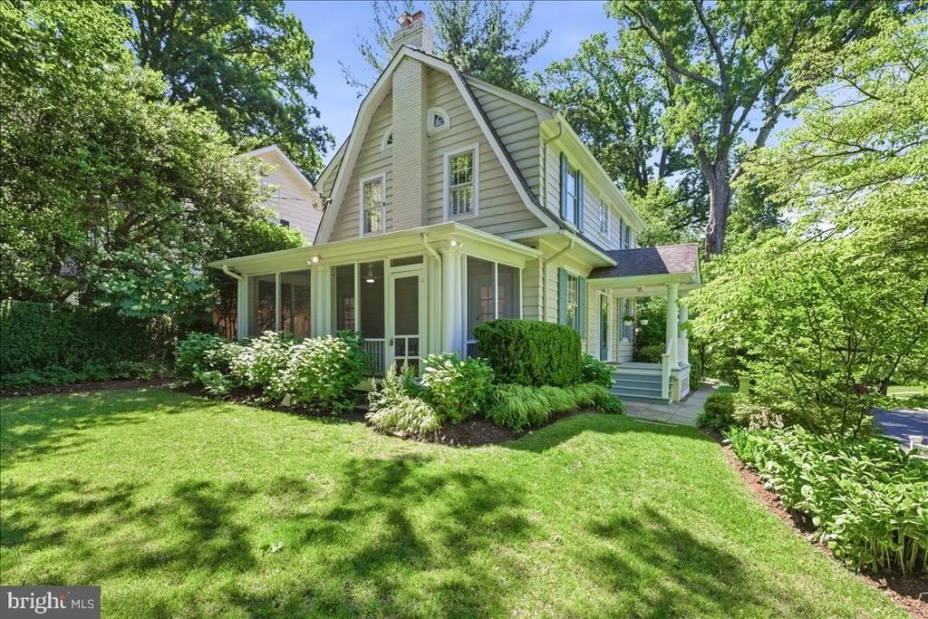 Photo of 7109 MEADOW LANE